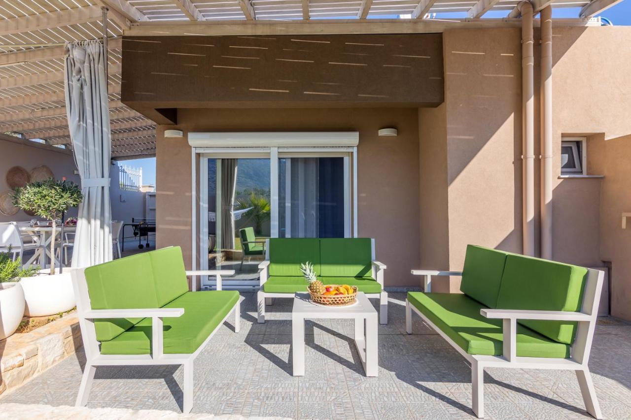 Konstantinos Villa Koutsourás Exteriör bild